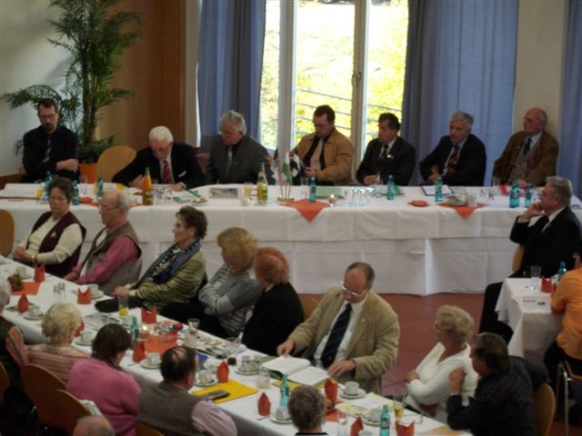 Manfred Kolbe (obere Reihe, 2. v.r.) beim Tag der Heimat in Delitzsch